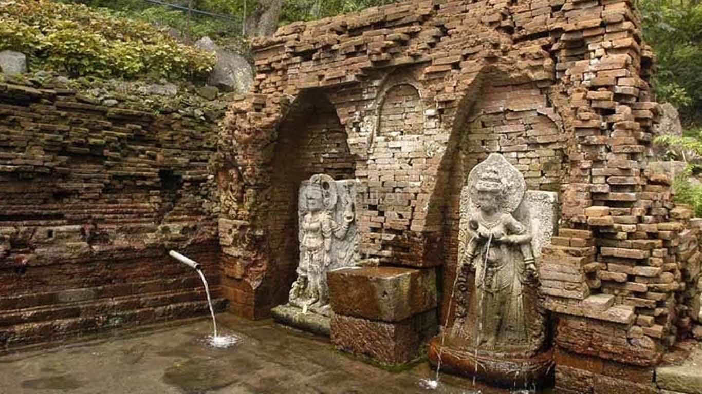 Candi Belahan (Candi Sumber Tetek) Candi Belahan (Candi Sumber Tetek)