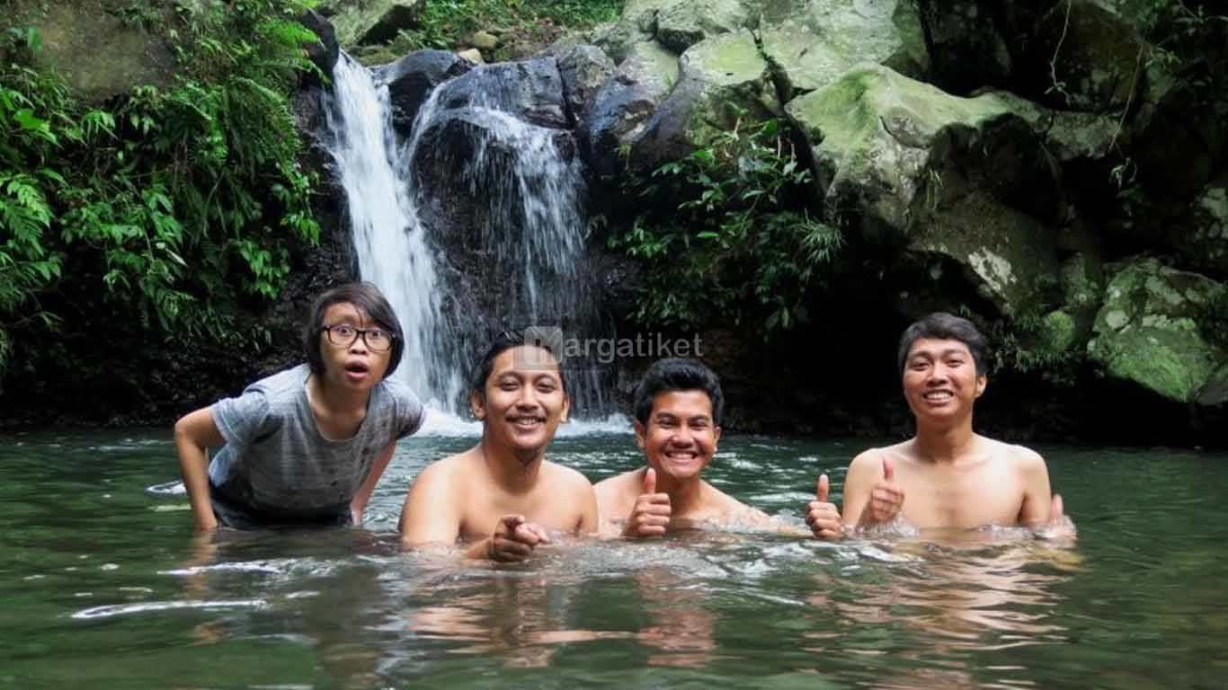 Curug Batu Tapak