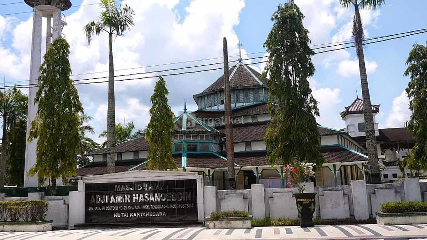 Masjid Jami’ Adji Amir Hasanoeddin