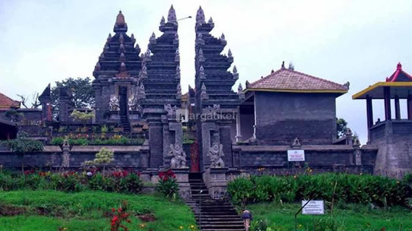 Pura Luhur Giri Arjuno Pura Luhur Giri Arjuno