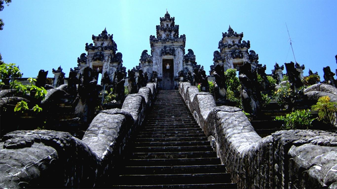 pura lempuyang bali