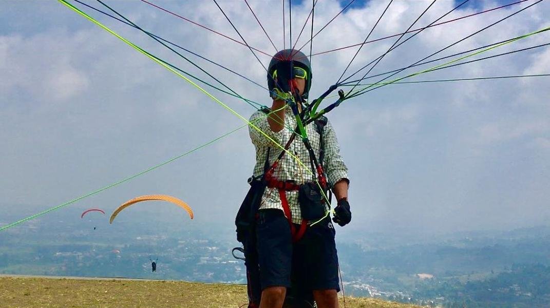 harga paralayang puncak bogor harga paralayang puncak bogor