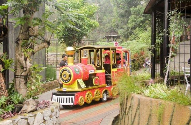 Fasilitas Bermain Anak Fasilitas Bermain Anak