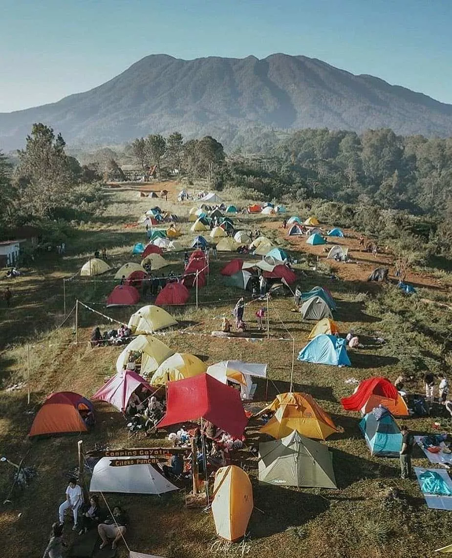 Jam Buka Gayatri Camp